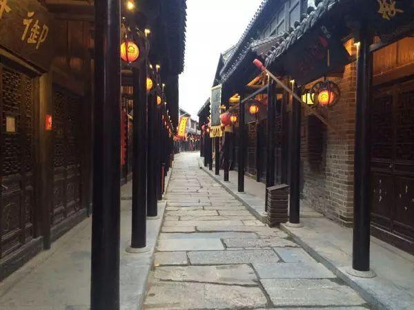 里夫斯得票详情：球迷票数第10 但球员&媒体0票 综合西部后场第25